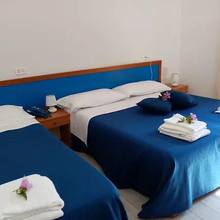 La Feluca Szálloda