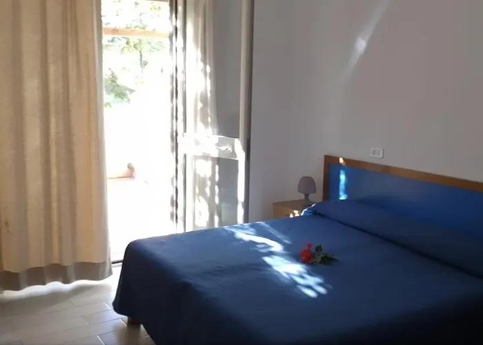 La Feluca Isca sullo Ionio